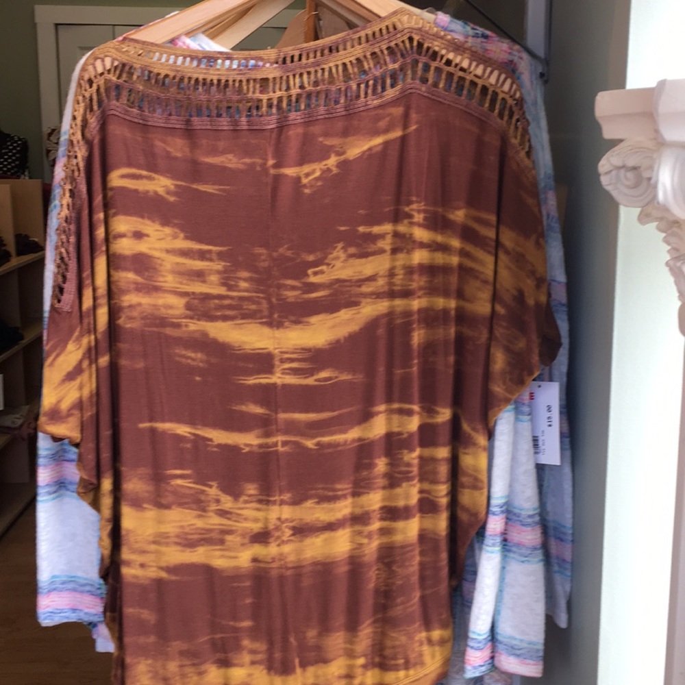 Shirt - Picture 2 of 2